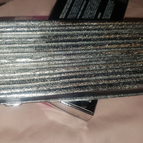 M.A.C - Picture 8 of 8